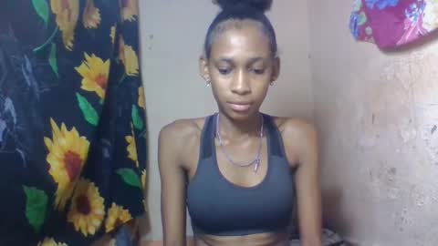 Snapshot of littleyanah chatting on 02-07-26, 07:23 yanah online show from 02-07-26, 07:23