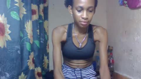 Snapshot of littleyanah chatting on 02-13-26, 07:15 yanah online show from 02-13-26, 07:15