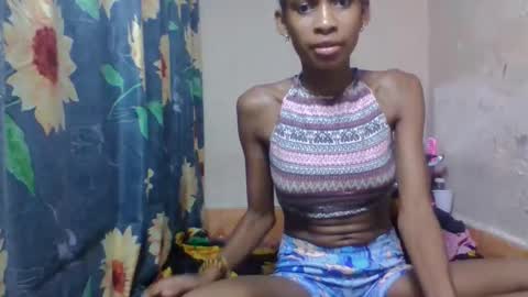 Snapshot of littleyanah chatting on 02-23-26, 07:11 yanah online show from 02-23-26, 07:11