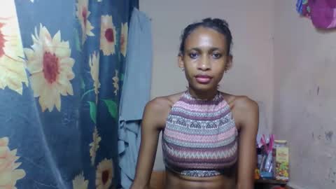 Snapshot of littleyanah chatting on 03-04-26, 08:48 yanah online show from 03-04-26, 08:48