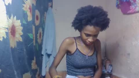 Snapshot of littleyanah chatting on 03-07-26, 06:05 yanah online show from 03-07-26, 06:05