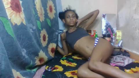 Snapshot of littleyanah chatting on 03-09-26, 07:29 yanah online show from 03-09-26, 07:29