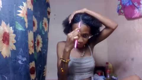 Snapshot of littleyanah chatting on 03-16-26, 07:23 yanah online show from 03-16-26, 07:23