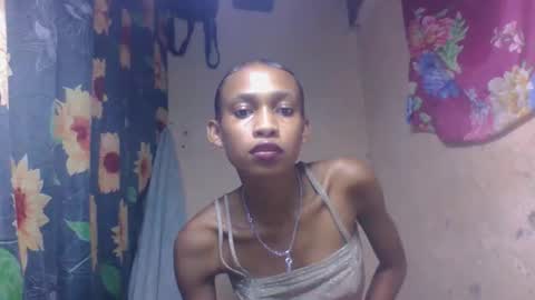 Snapshot of littleyanah chatting on 03-20-26, 06:46 yanah online show from 03-20-26, 06:46