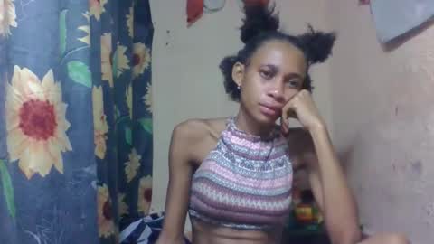 Snapshot of littleyanah chatting on 04-08-26, 07:14 yanah online show from 04-08-26, 07:14