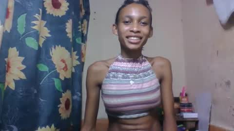 Snapshot of littleyanah chatting on 04-14-26, 05:52 yanah online show from 04-14-26, 05:52