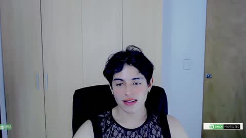 Snapshot of littlezhalem chatting on 11-25-25, 11:27 littlezhalem online show from 11-25-25, 11:27