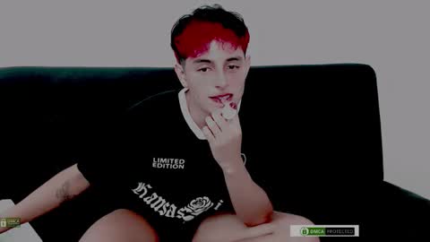 Snapshot of littlezhalem chatting on 12-14-25, 05:35 littlezhalem online show from 12-14-25, 05:35