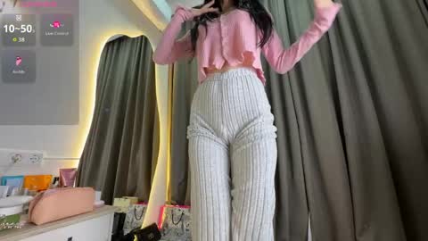 liuli_flower online show from 05-16-26, 07:45