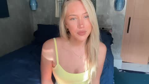olivia online show from 04-15-26, 01:12