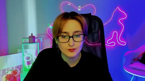 LixeLuna online show from 05-01-26, 06:29