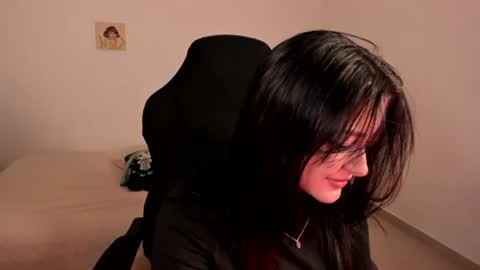Snapshot of liz_beths chatting on 07-04-26, 11:44 Elizabeth online show from 07-04-26, 11:44