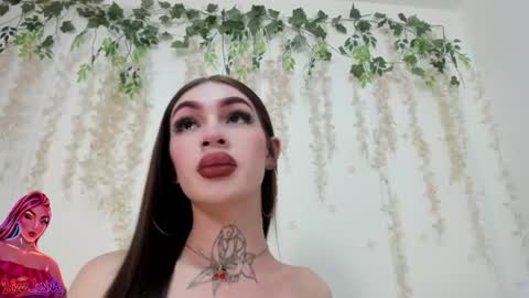 Snapshot of liz_lunaa chatting on 06-19-26, 09:07 Liz Luna online show from 06-19-26, 09:07