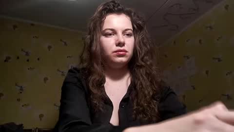 Molly online show from 04-20-26, 05:16