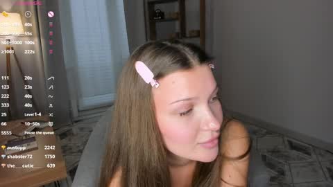Snapshot of lizalucky chatting on 05-11-26, 04:04 Liza online show from 05-11-26, 04:04
