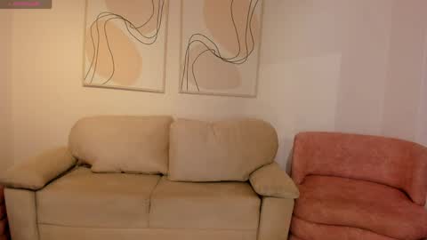 Snapshot of lizzhamilton_ chatting on 03-29-26, 12:05 Lizzi online show from 03-29-26, 12:05