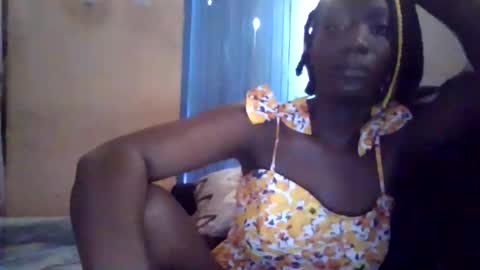 lizzie2020 online show from 06-07-26, 12:31
