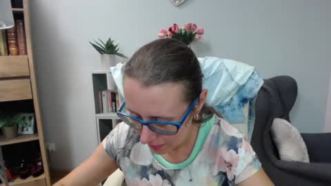 Lizzy online show from 07-02-26, 04:29