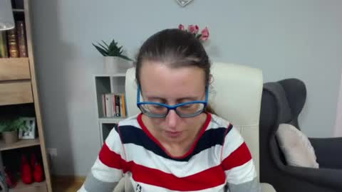 Lizzy online show from 07-06-26, 04:31