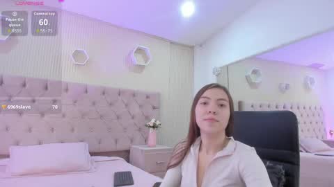 Lizzy Rossie online show from 05-14-26, 11:00