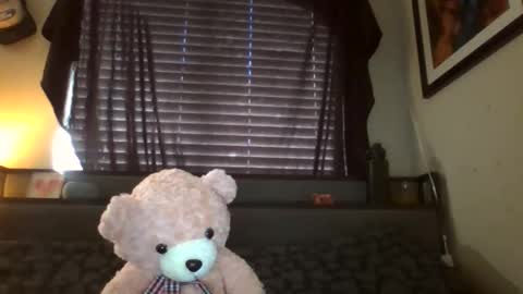 Lizzie Vonn online show from 04-17-26, 10:13