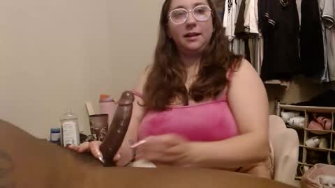 Snapshot of llena_de_lechee chatting on 02-02-26, 04:55 llena_de_lechee online show from 02-02-26, 04:55