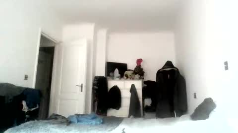 ellbee online show from 09-23-25, 08:39