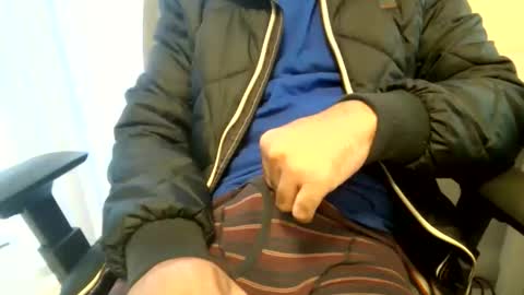 Snapshot of llllking chatting on 04-06-26, 06:20 newdelhi 82 online show from 04-06-26, 06:20