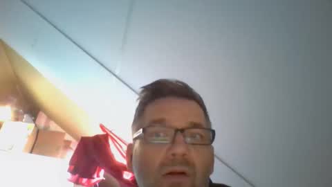 lofkok online show from 04-12-26, 11:04