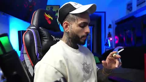 logan_hugh8 online show from 02-02-26, 03:38