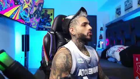 logan_hugh8 online show from 02-15-26, 08:38