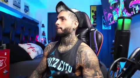 logan_hugh8 online show from 02-23-26, 06:00