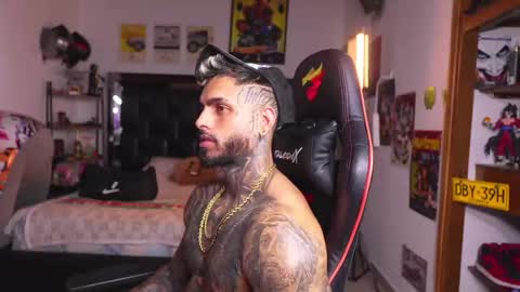 logan_hugh8 online show from 06-04-26, 12:44