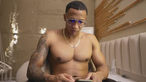 logan_varela online show from 04-02-26, 04:26