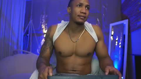 logan_varela online show from 07-03-26, 02:34