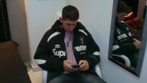 Loganfoster  online show from 01-13-26, 08:14