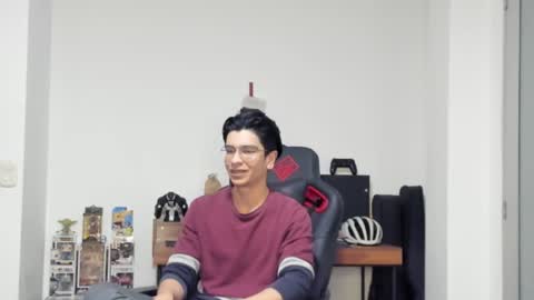 Snapshot of logannick chatting on 02-06-25, 08:07 Logan online show from 02-06-25, 08:07