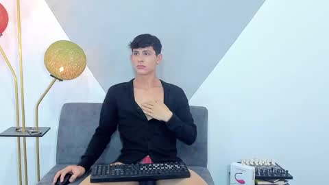 loganoficialx online show from 12-06-24, 08:05