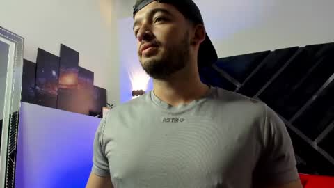 Snapshot of loganwolfjs chatting on 07-19-26, 06:11 Logan Wolf online show from 07-19-26, 06:11