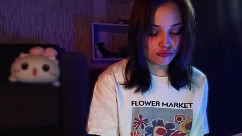 lola online show from 04-03-26, 09:07