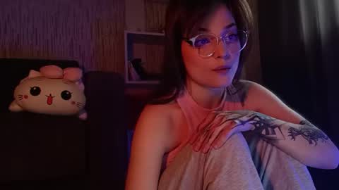 lola online show from 04-06-26, 06:25