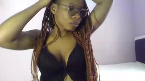 Lola Coco online show from 03-19-26, 05:55