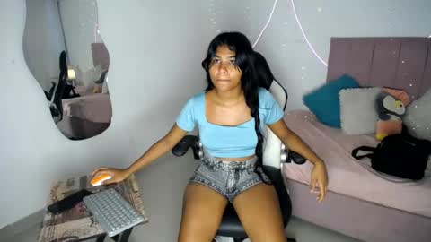 lola_lustrum online show from 06-15-26, 03:36
