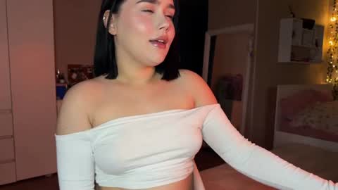 Snapshot of lola_razee chatting on 06-20-26, 10:34 lola_razee online show from 06-20-26, 10:34