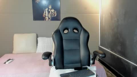 lola red online show from 02-28-26, 11:50