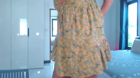 Snapshot of lolaaelita chatting on 04-21-26, 08:31 Lola online show from 04-21-26, 08:31