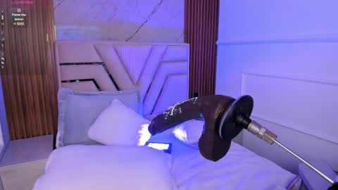 Lola Angel online show from 02-25-25, 11:11