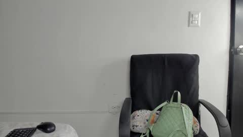 lolabunnysc online show from 05-15-26, 12:01