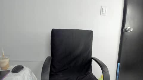 lolabunnysc online show from 05-26-26, 12:01