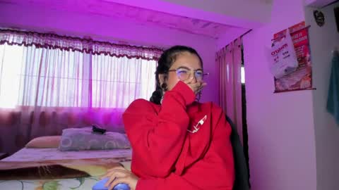 Lola online show from 04-14-26, 06:25